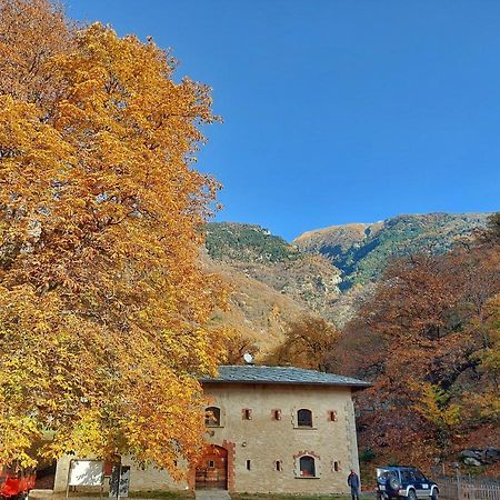 Auberge de jeunesse Forte Di Machaby à Arnad Extérieur photo