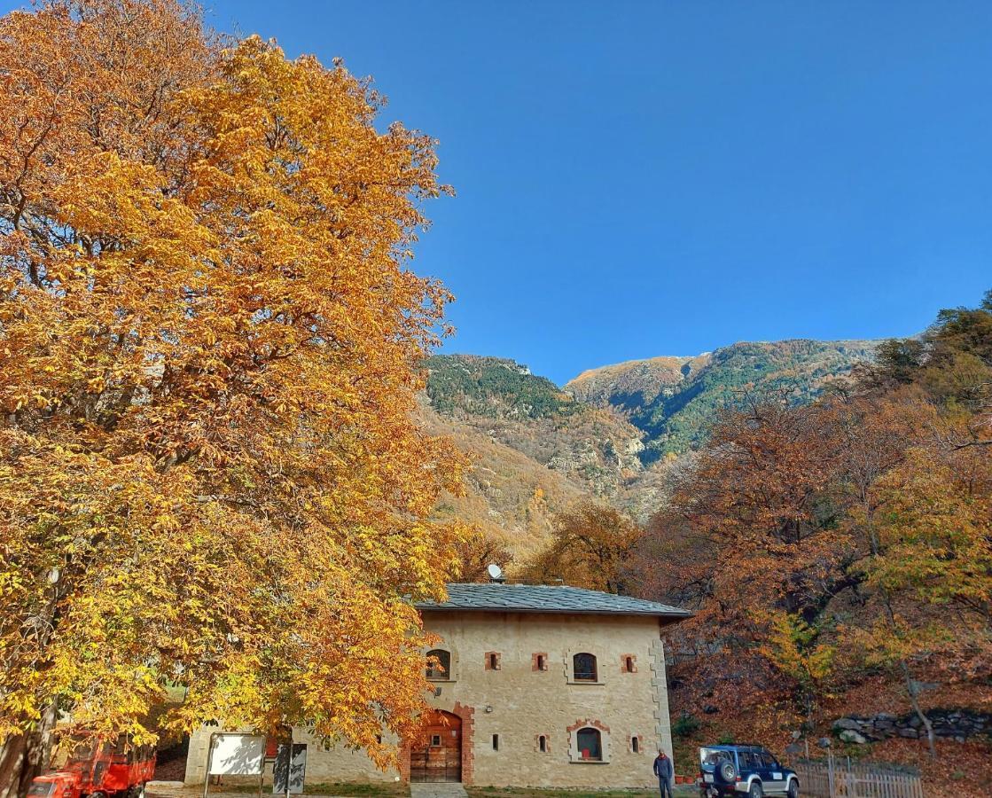 Auberge de jeunesse Forte Di Machaby à Arnad Extérieur photo