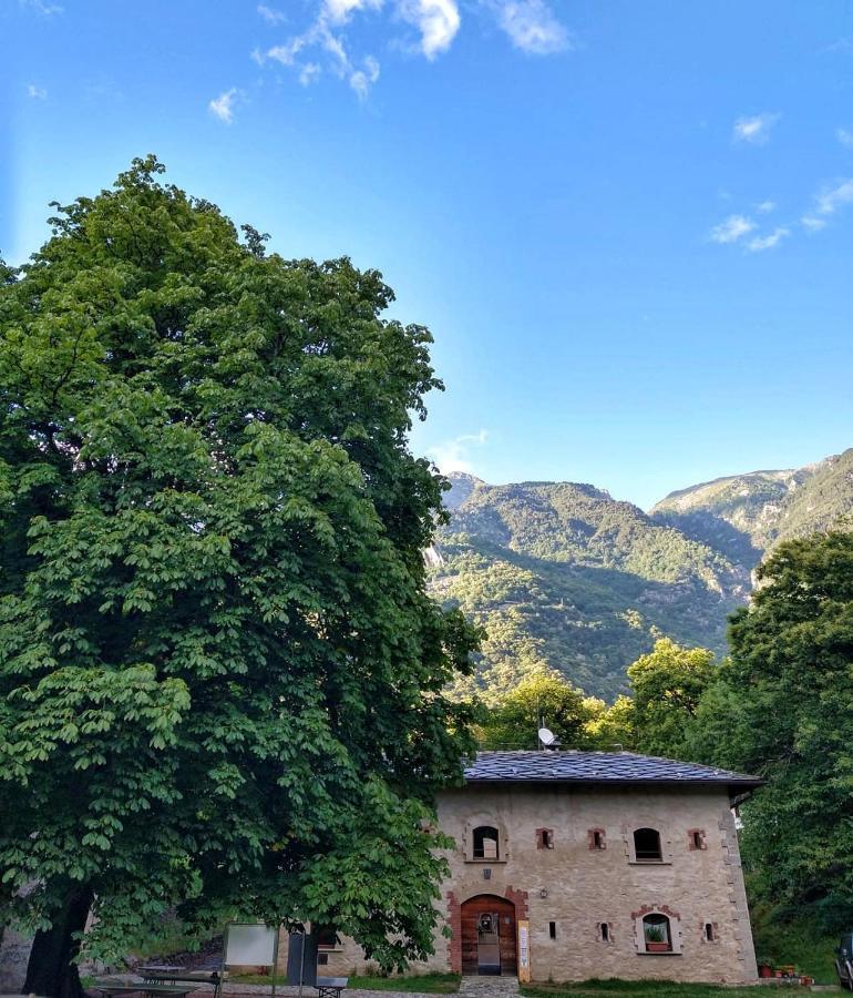Auberge de jeunesse Forte Di Machaby à Arnad Extérieur photo