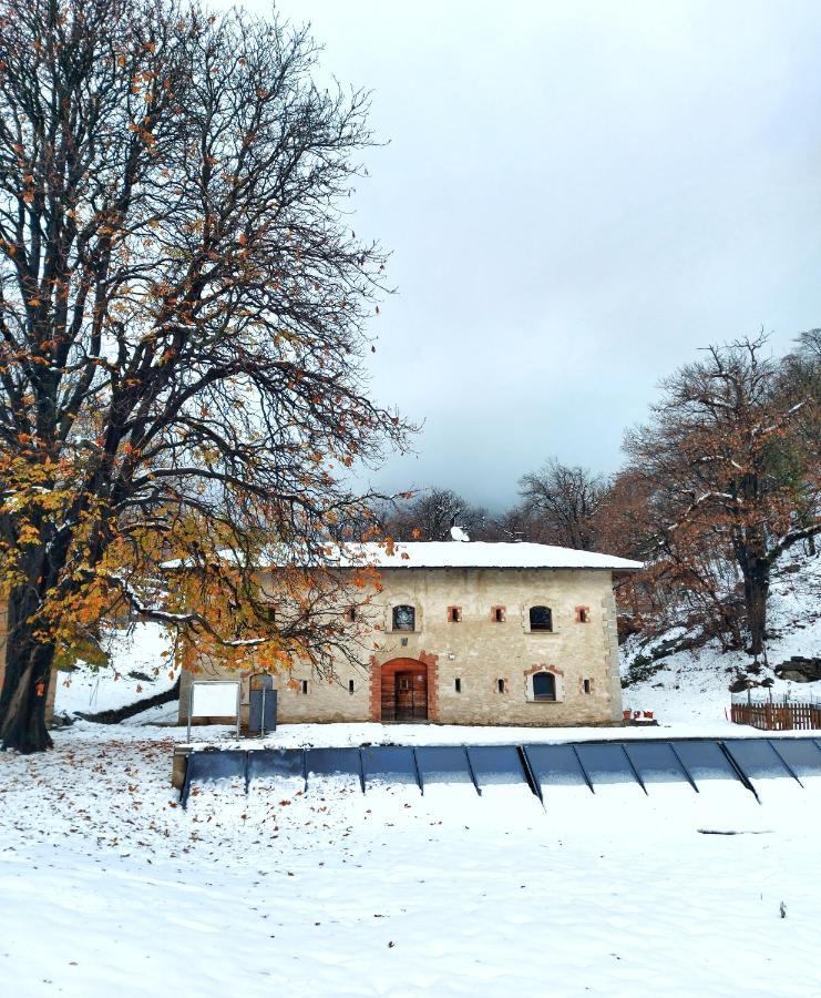 Auberge de jeunesse Forte Di Machaby à Arnad Extérieur photo